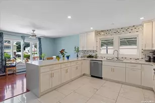 21 Oakley Ave, Massapequa, NY 11758 - Photo 4