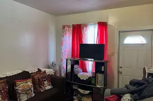 14 Matthews Pl, Brooklyn, NY 11236 - Photo 2