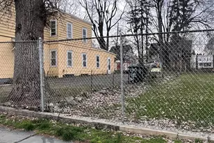 290 1st St, Newburgh, NY 12550 - Photo 30