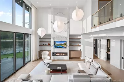 70 Candy Ln, Great Neck, NY 11023 - Photo 4