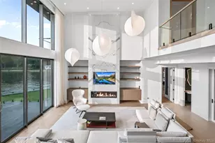 70 Candy Ln, Great Neck, NY 11023 - Photo 4