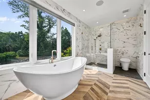 70 Candy Ln, Great Neck, NY 11023 - Photo 14