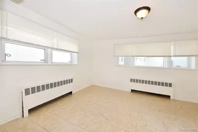 114 Frederick Avenue, Roosevelt, NY 11575 - Photo 14