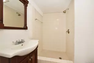 114 Frederick Ave, Roosevelt, NY 11575 - Photo 18