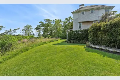 801 Montauk Highway, Westhampton Beach, NY 11978 - Photo 24