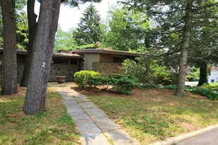 2 High Pine, Glen Cove, NY 11542 - Photo 2