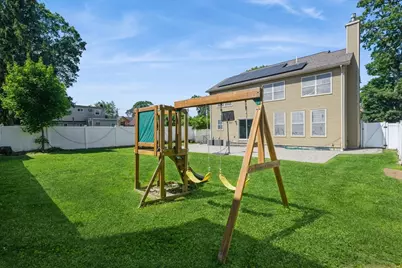 413 Robyn Place, East Meadow, NY 11554 - Photo 40