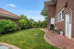 345 Broadway, Lawrence, NY 11559 - Photo 20