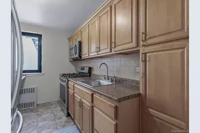 87-50 204 Street #B46, Hollis, NY 11423 - Photo 4