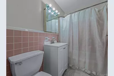 87-50 204 Street #B46, Hollis, NY 11423 - Photo 6