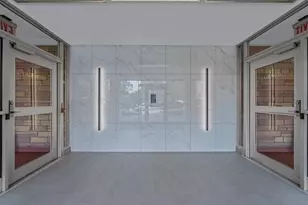 87-50 204th St, Hollis, NY 11423 - Photo 2