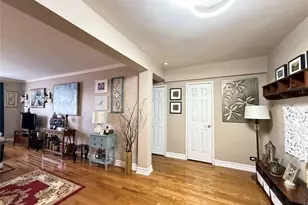 143-50 Hoover Ave, Briarwood, NY 11435 - Photo 4