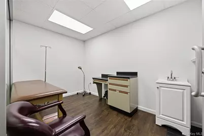 148-09 Northern Boulevard #1K, Flushing, NY 11354 - Photo 8