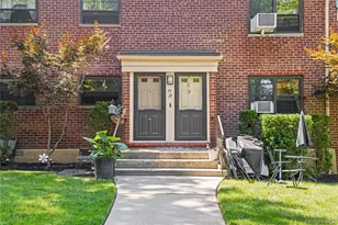 73-10 Springfield Blvd, Bayside, NY 11364 - Photo 20