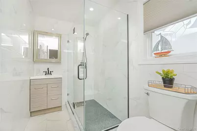 30 Aviva Court, New York, NY 10307 - Photo 40