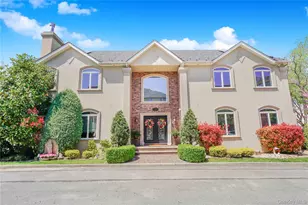 30 Aviva Ct, New York, NY 10307 - Photo 2