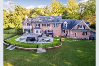 1616 Stewart Lane, Syosset, NY 11791 - Photo 2