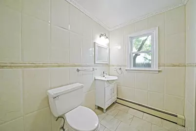 95 Lantern Road, Hicksville, NY 11801 - Photo 28