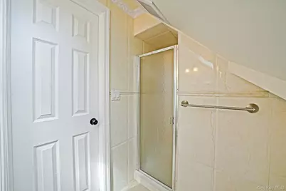 95 Lantern Road, Hicksville, NY 11801 - Photo 26