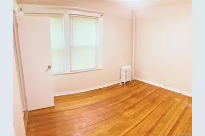 832 Calhoun Avenue #1R, Bronx, NY 10465 - Photo 6