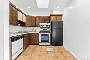 5-39 117th St, College Point, NY 11356 - Photo 6