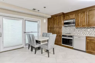 33 Sandy Brook Drive, Spring Valley, NY 10977 - Photo 10