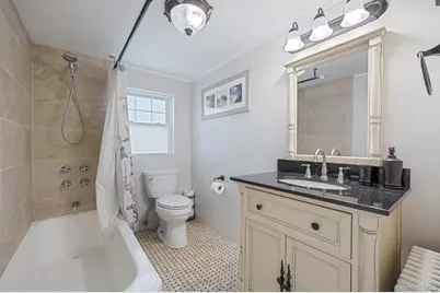 87 E Shore Drive, Babylon, NY 11702 - Photo 26