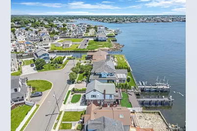 87 E Shore Drive, Babylon, NY 11702 - Photo 46