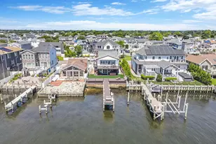 87 E Shore Dr, Babylon, NY 11702 - Photo 44