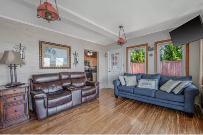 87 E Shore Drive, Babylon, NY 11702 - Photo 16