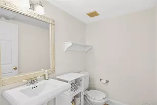 22 Old Trail Rd, Water Mill, NY 11976 - Photo 12