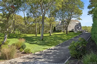 22 Old Trail Road, Water Mill, NY 11976 - Photo 2