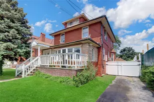 146-29 33rd Ave, Flushing, NY 11354 - Photo 2
