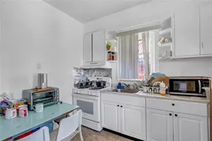 146-29 33rd Ave, Flushing, NY 11354 - Photo 22