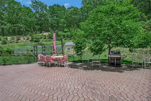 1537 Laurel Hollow Rd, Syosset, NY 11791 - Photo 34