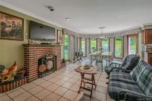 1537 Laurel Hollow Rd, Syosset, NY 11791 - Photo 18