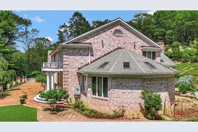 1537 Laurel Hollow Road, Syosset, NY 11791 - Photo 4