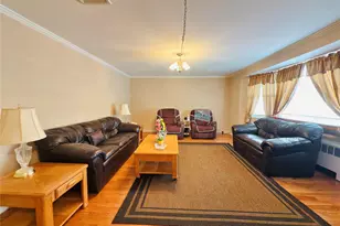 945 Swinton Ave, Bronx, NY 10465 - Photo 6