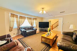 945 Swinton Ave, Bronx, NY 10465 - Photo 8