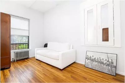 41 Jane Street #5B, New York, NY 10014 - Photo 4