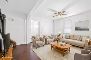 6-65 Nasby Pl, Bayswater, NY 11691 - Photo 4