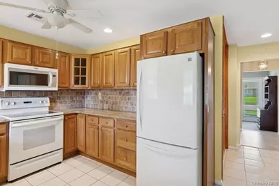 96 Enfield Court #B, Ridge, NY 11961 - Photo 6