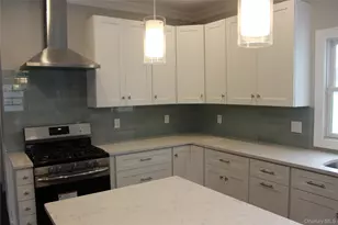 121 Ontario Ave, Massapequa, NY 11758 - Photo 8