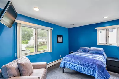 185 Harvard Drive, Plainview, NY 11803 - Photo 24