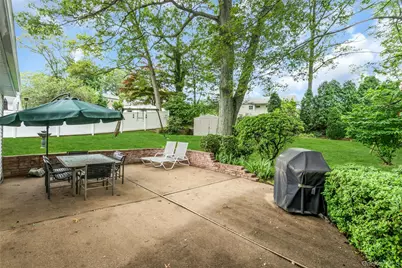 185 Harvard Drive, Plainview, NY 11803 - Photo 28