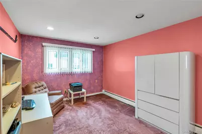 185 Harvard Drive, Plainview, NY 11803 - Photo 20