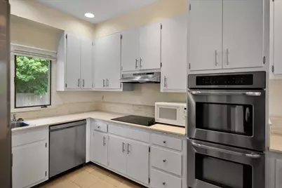 188 Main Street, Westhampton Beach, NY 11978 - Photo 10