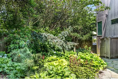 172 Pine Walk, Fire Island Pines, NY 11782 - Photo 18