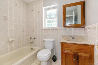 28 Brookdale Road, Glen Cove, NY 11542 - Photo 24