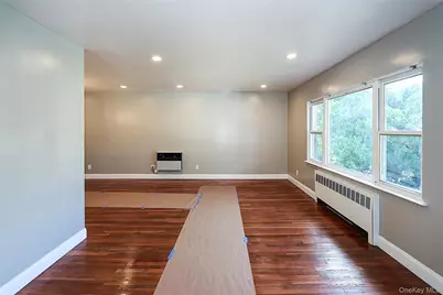 28 Brookdale Road, Glen Cove, NY 11542 - Photo 6